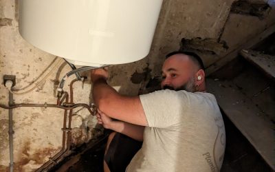 Remplacement d’un chauffe-eau par un plombier en urgence à Avignon